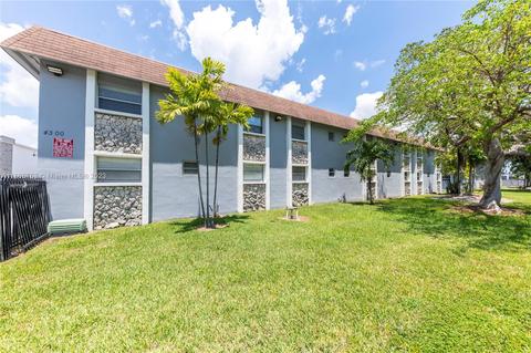 4300 SW 67th Ave #1, Miami, FL 33155