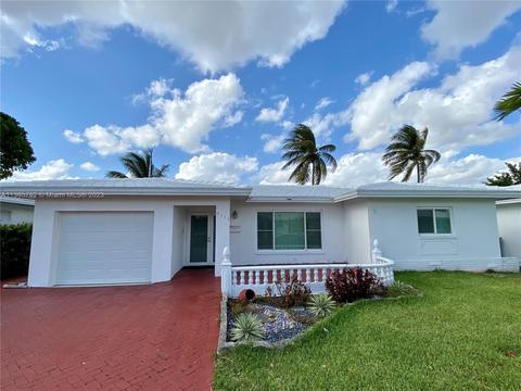 8111 NW 58th Pl, Tamarac, FL 33321