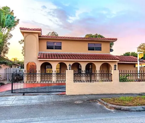 160 W 41st St, Hialeah, FL 33012