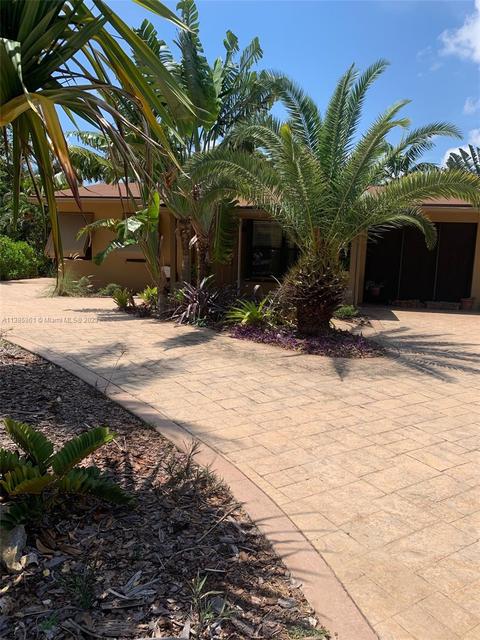 1120 NE 25th St, Pompano Beach, FL 33064