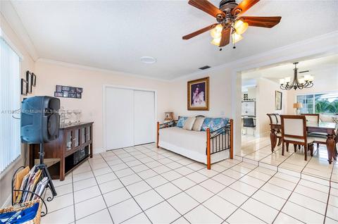 600 W 53rd Ter, Hialeah, FL 33012 photo 22