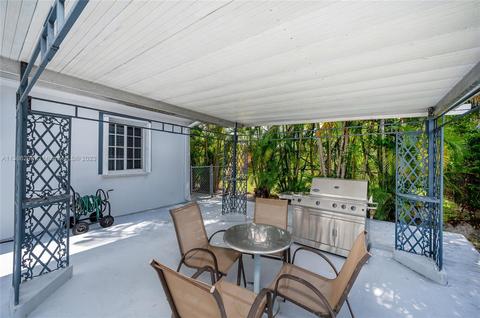 600 W 53rd Ter, Hialeah, FL 33012 photo 28