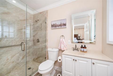 600 W 53rd Ter, Hialeah, FL 33012 photo 10