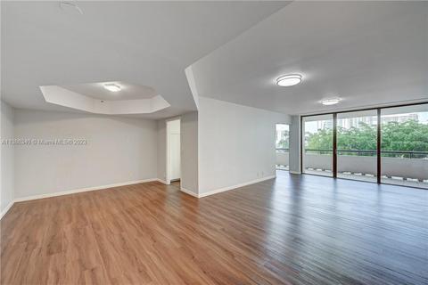 19667 Turnberry Way #3F, Aventura, FL 33180
