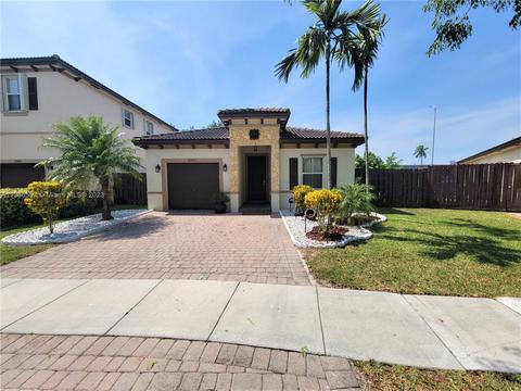 2341 NE 4th St, Homestead, FL 33033