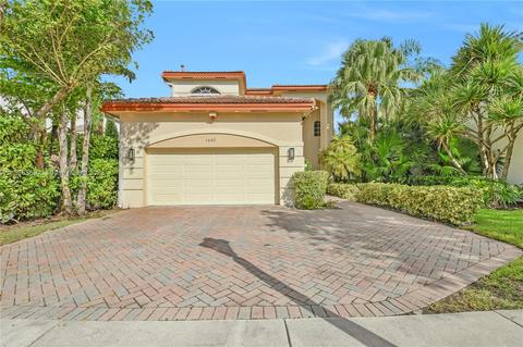 1645 NE 196, Miami, FL 33179