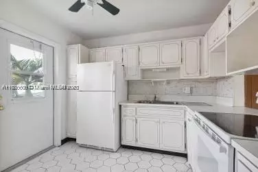 2200 Park Ln #108, Hollywood, FL 33021
