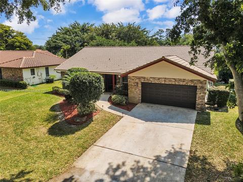 3915 NW 69th Ter, Coral Springs, FL 33065