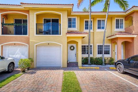 330 SW 2nd Ave #9, Hallandale Beach, FL 33009