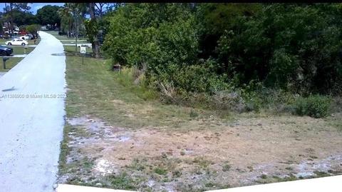 3712 Pallazo St, Sebring, FL 33872 photo 9