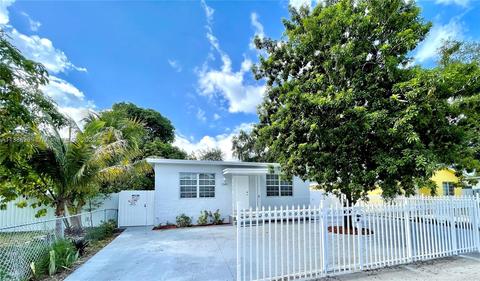 1341 NE 153rd St, North Miami Beach, FL 33162