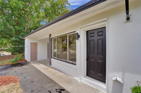 2620 NE 10th Ave, Pompano Beach, FL 33064