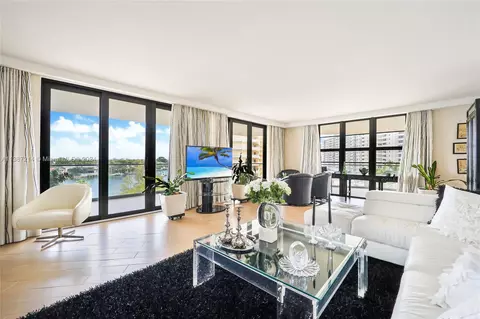 5500 Collins Ave #701, Miami Beach, FL 33140
