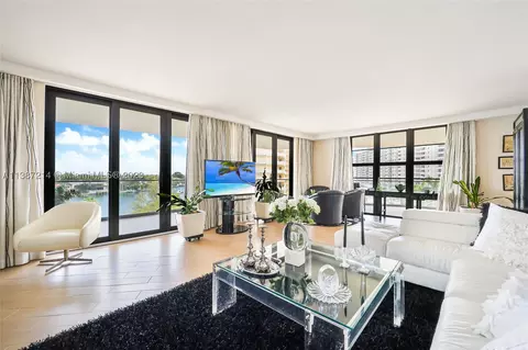 5500 Collins Ave #701, Miami Beach, FL 33140