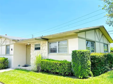 2580 Barkley Dr E #A, West Palm Beach, FL 33415
