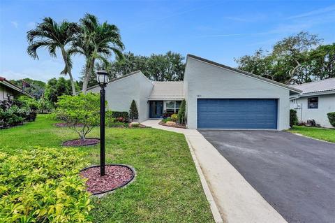 1211 Spring Cir Dr, Coral Springs, FL 33071