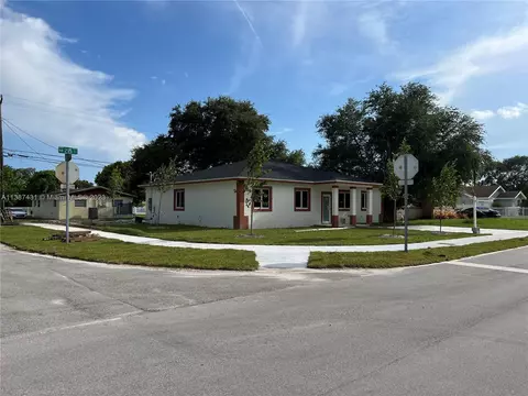 3500 NW 215th St, Miami Gardens, FL 33056