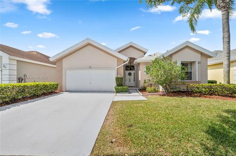 2380 SE 7th Pl, Homestead, FL 33033