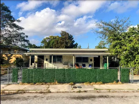 2135 NW 2137 Nw 1st Ter, Miami, FL 33125