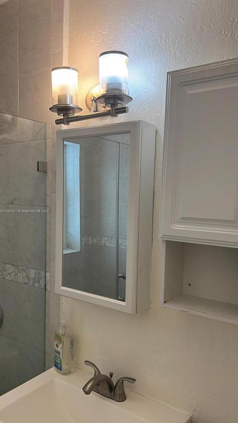 740 E 9th Ln, Hialeah, FL 33010 photo 5
