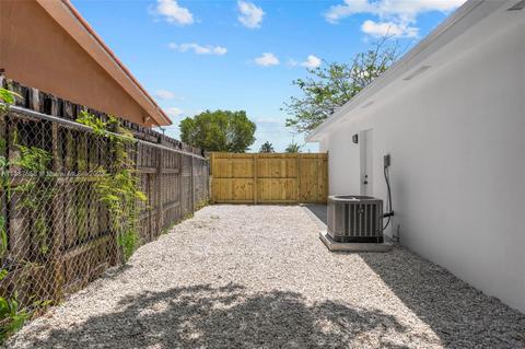 5034 E 9th Ln, Hialeah, FL 33013 photo 21