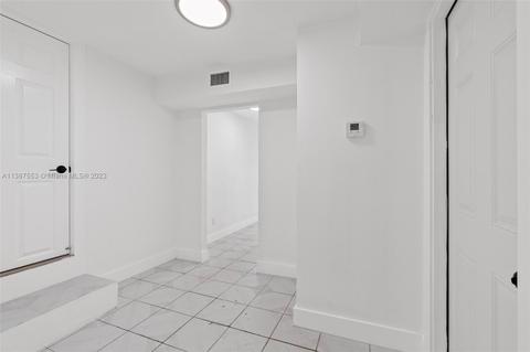 5034 E 9th Ln, Hialeah, FL 33013 photo 14