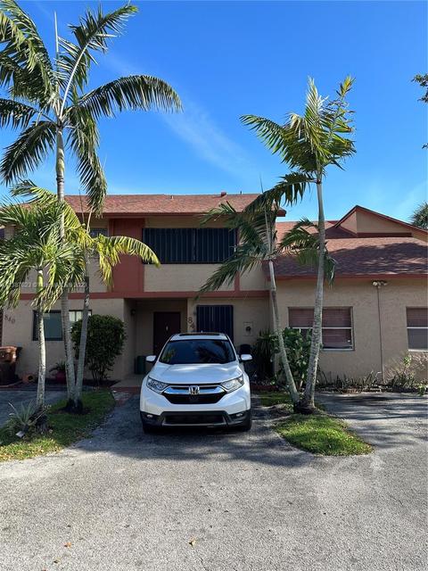844 W 41st St #47, Hialeah, FL 33012