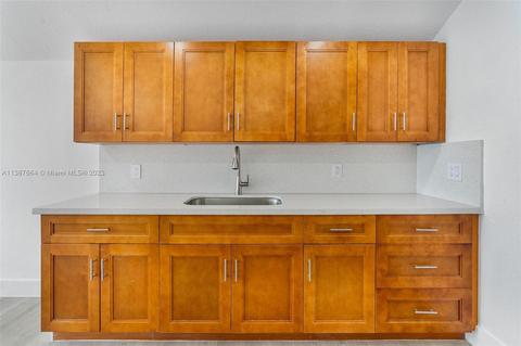 4431 E 8th Ave, Hialeah, FL 33013 photo 7