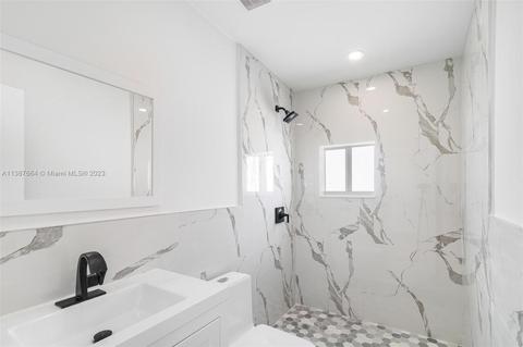 4431 E 8th Ave, Hialeah, FL 33013 photo 13