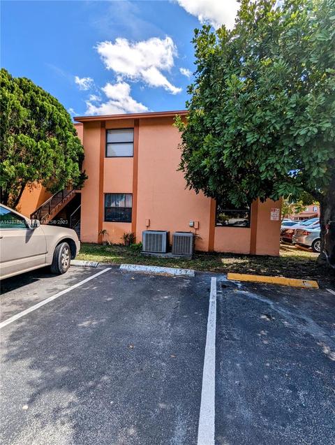 6425 W 27th Ct #204-6, Hialeah, FL 33016