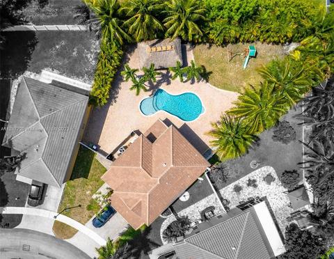 2940 E Sable Cir, Margate, FL 33063 photo 9