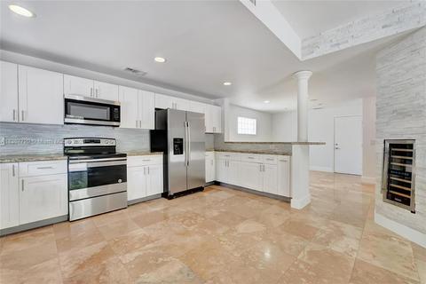 2940 E Sable Cir, Margate, FL 33063 photo 8