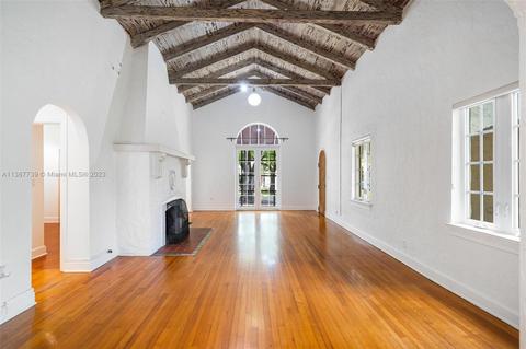 909 Roderigo Ave, Coral Gables, FL 33134