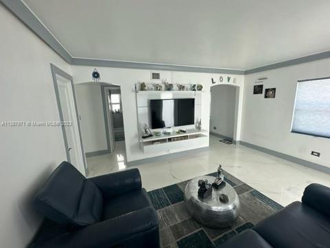 1401 E 7th Ct, Hialeah, FL 33010 photo 23