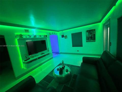 1401 E 7th Ct, Hialeah, FL 33010 photo 39