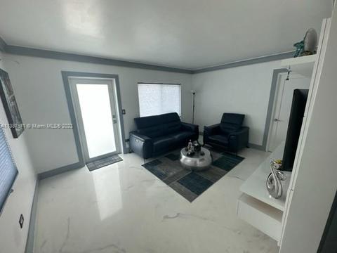 1401 E 7th Ct, Hialeah, FL 33010 photo 21