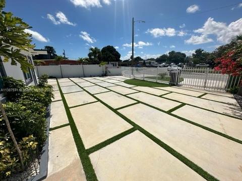1401 E 7th Ct, Hialeah, FL 33010 photo 19