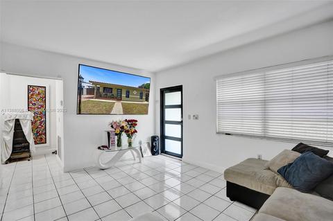 649 W 33rd St, Hialeah, FL 33012 photo 22