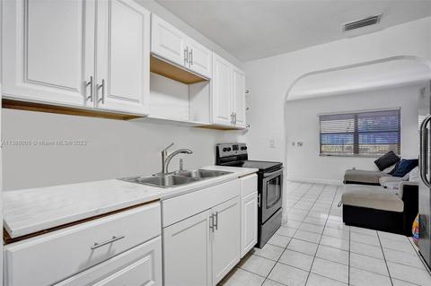 649 W 33rd St, Hialeah, FL 33012 photo 25