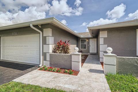 8521 SW 180th St, Palmetto Bay, FL 33157