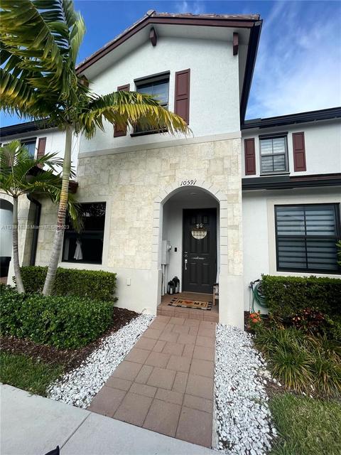10591 W 33rd Ct, Hialeah, FL 33018