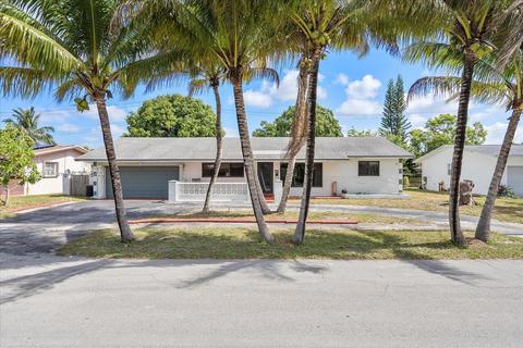 4341 NW 5th Pl, Plantation, FL 33317