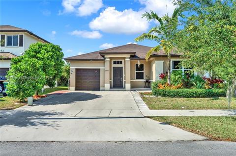 18801 SW 318th Ter, Homestead, FL 33030