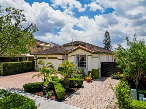 15462 SW 39th St, Miami, FL 33185