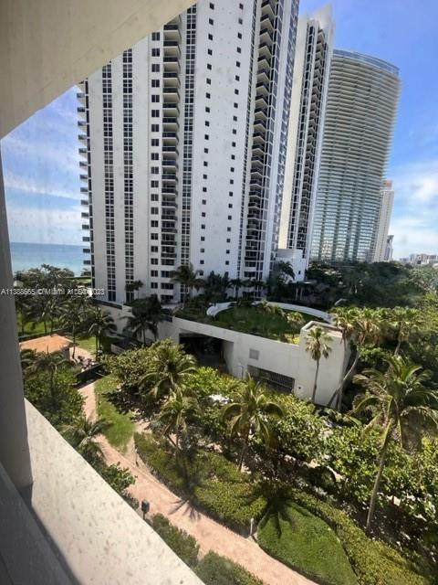 19201 Collins Ave #540, Sunny Isles Beach, FL 33160