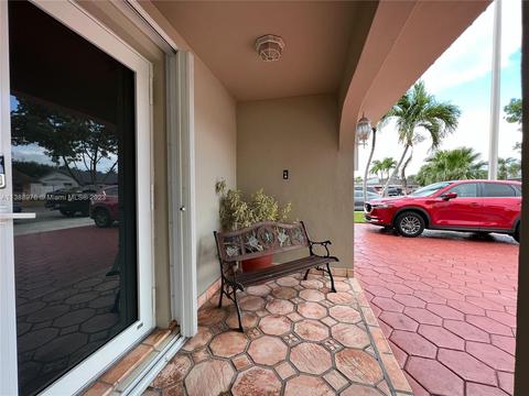 7840 W 5th Ct, Hialeah, FL 33014 photo 4