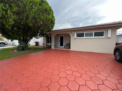7840 W 5th Ct, Hialeah, FL 33014 photo 2