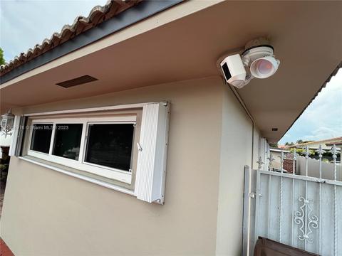 7840 W 5th Ct, Hialeah, FL 33014 photo 10