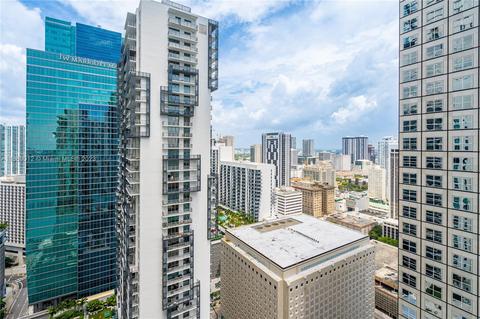 300 S Biscayne Blvd #T-3309, Miami, FL 33131
