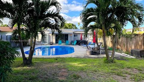 124 NW 24th St, Wilton Manors, FL 33311